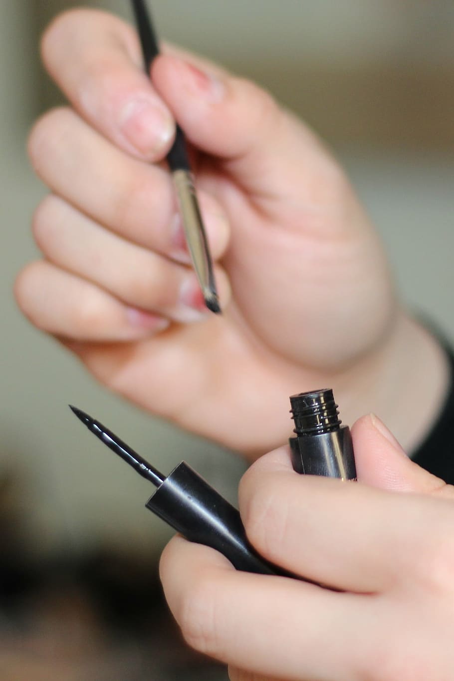 makeup, brush, products, eye, liner, make-up, human hand, holding HD wallpaper