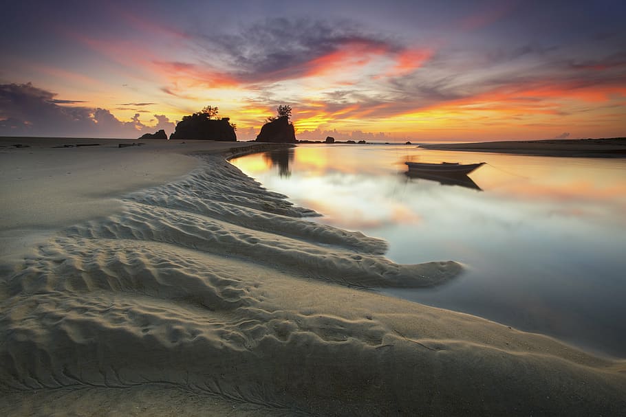 beach, boat, landscape, nature, ocean, reflection, sand, sunrise HD wallpaper