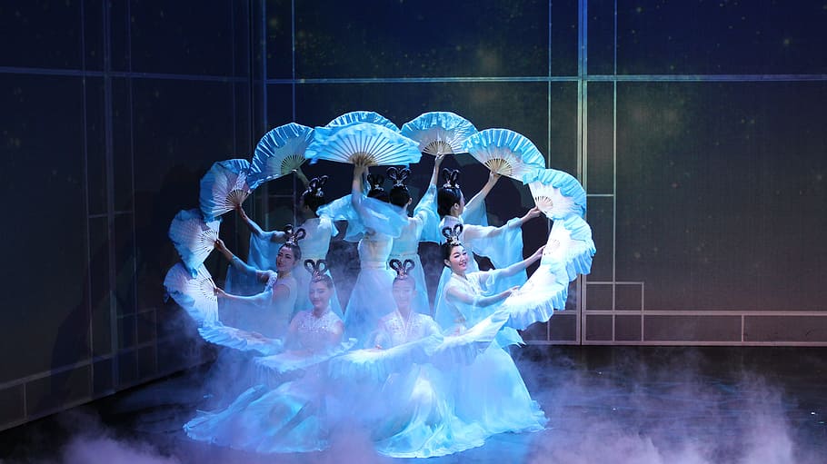 Korea, Dance, fan, healthcare And Medicine, people, blue, medical Exam HD wallpaper