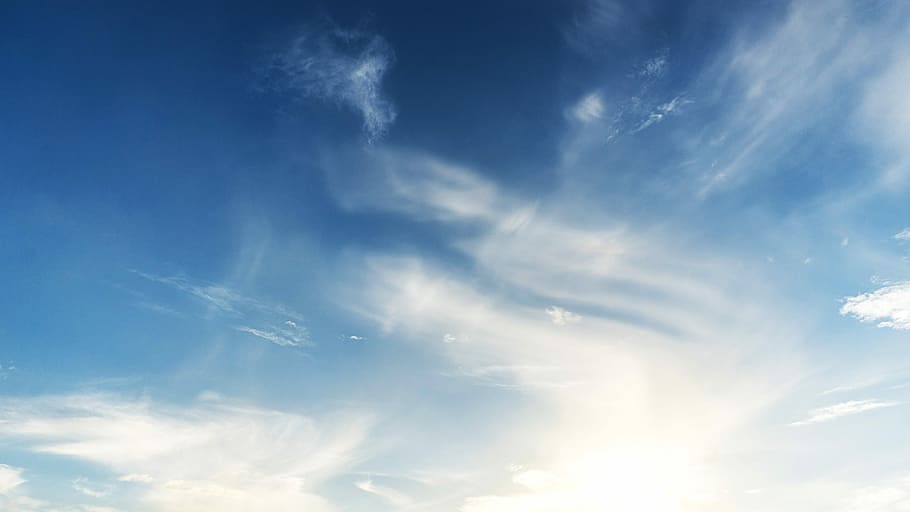 low angle photography blue and white sky, white clouds during daytime HD wallpaper
