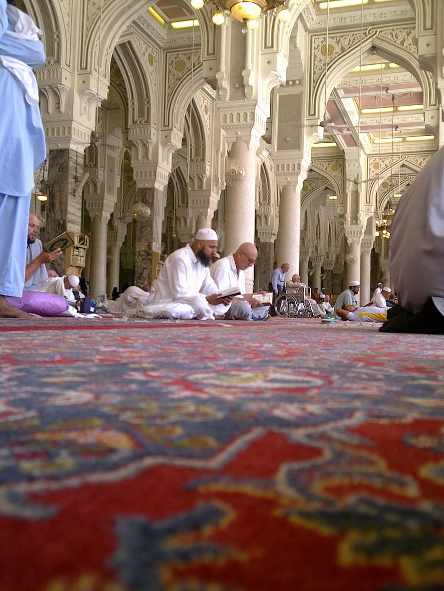 people sitting on floor, mosque, structure, arch, religion HD wallpaper