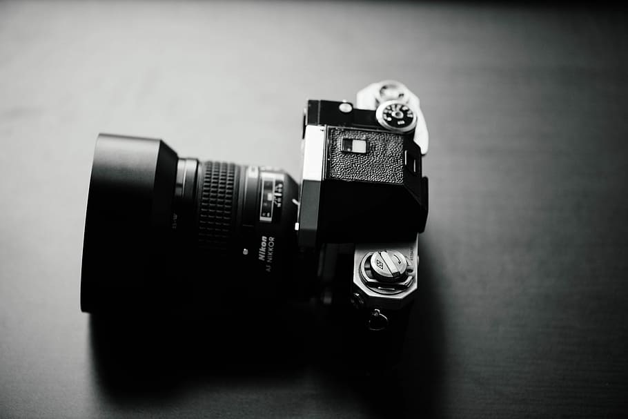 grayscale photo of SLR camera with zoom lens, grayscale photography of SLR camera HD wallpaper