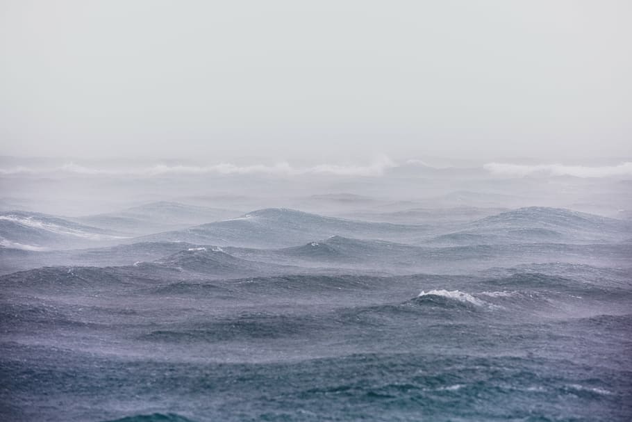 ocean body of water during nightime, sea, waves, nature, fog HD wallpaper