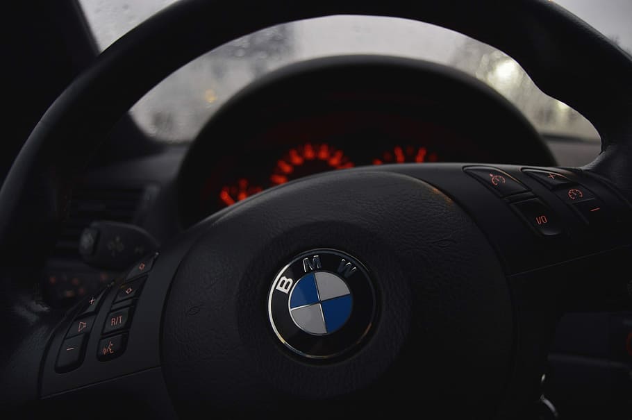 5120x2880px | free download | HD wallpaper: photo of BMW steering wheel