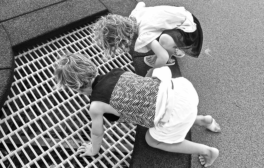 grayscale photo of two child, children, exploring, looking HD wallpaper