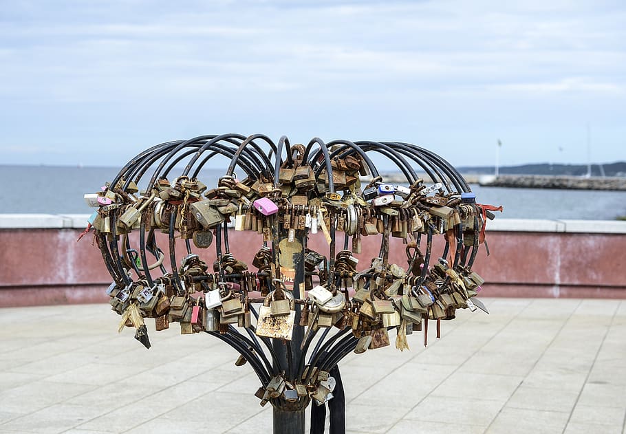 heart, lock, rust, love, iron, rusty, day, metal, architecture HD wallpaper