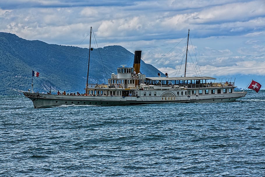 Beautiful Steam Ship, Paddle Steamer, steamboat, steam powered