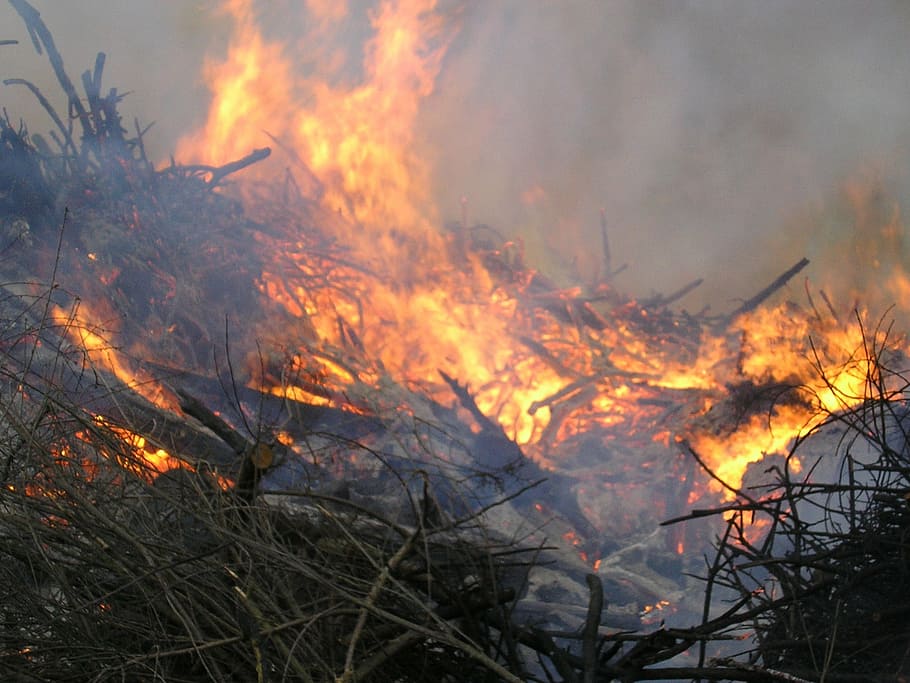 easter fire, fire - Natural Phenomenon, flame, burning, heat - Temperature HD wallpaper