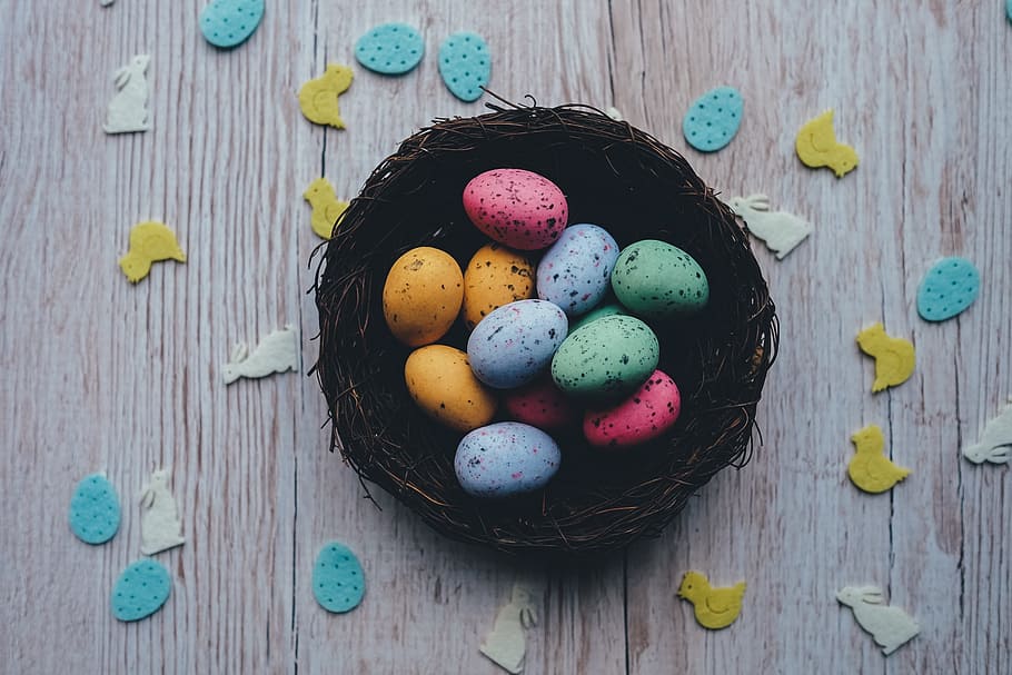 easter, eggs, basket, wood, ducks, colors, easter egg, food HD wallpaper