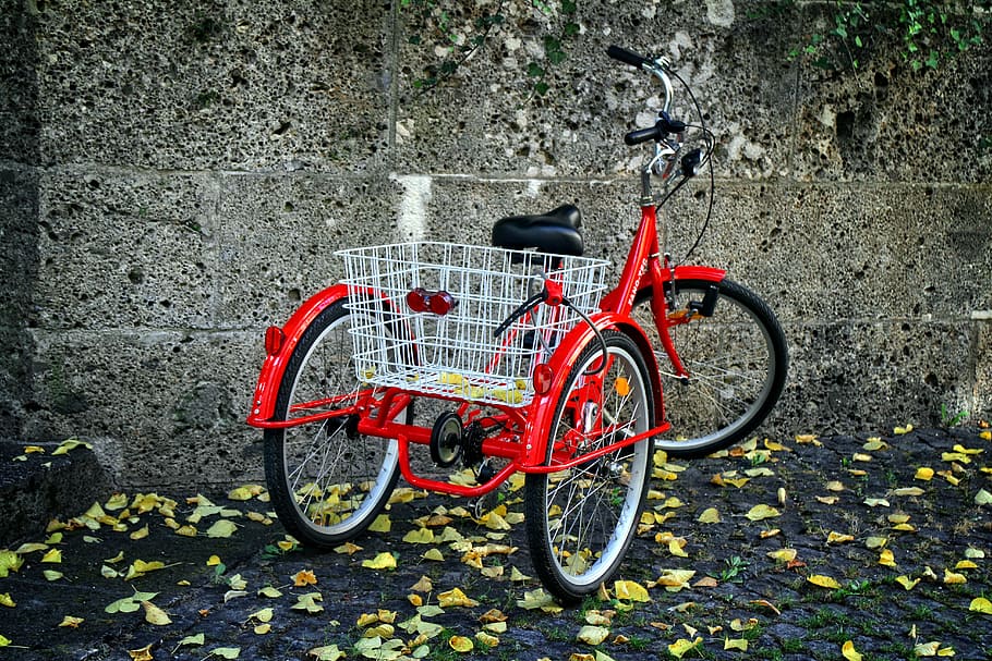 parked red and black trike, tricycle, bike, wheel, nostalgia, HD wallpaper