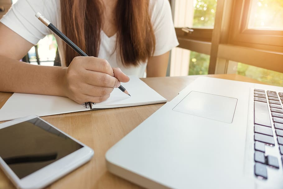 woman, smartphone, laptop, notebook, blur, close-up, focus, gadget HD wallpaper