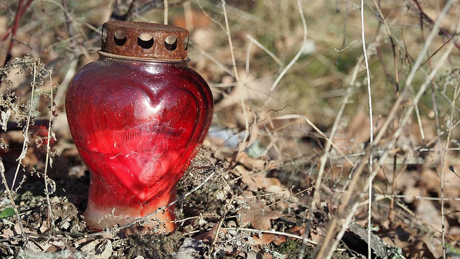 Memorial, Candles, Tomb, Heart, Rust, memorial candles, red HD wallpaper