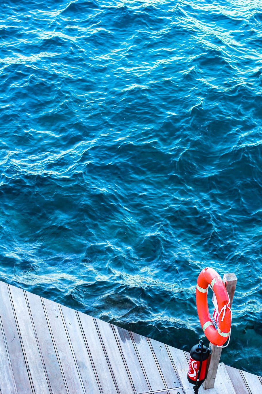 sea, water, circle, red, nature, beach, marine, vacation, blue HD wallpaper