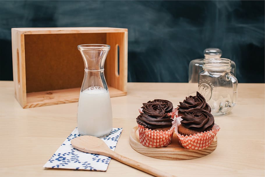 milk on pitcher, four, chocolate, cupcakes, beside, glass, bottle HD wallpaper