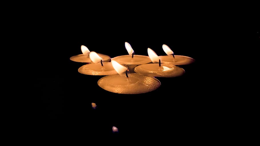 candles, candlelight, romantic, flame, dark, black, glowing HD wallpaper