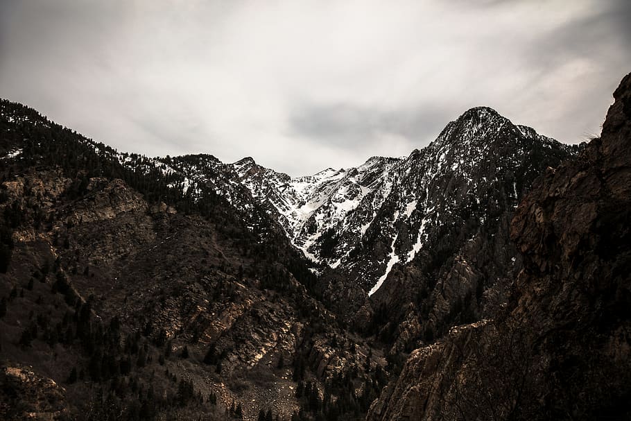 cloudy sky above snow covered mountain, photo of black mountain covered with snow HD wallpaper