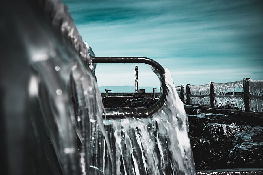 wet, water, nature, cold, motion, sea, sky, day, no people HD wallpaper