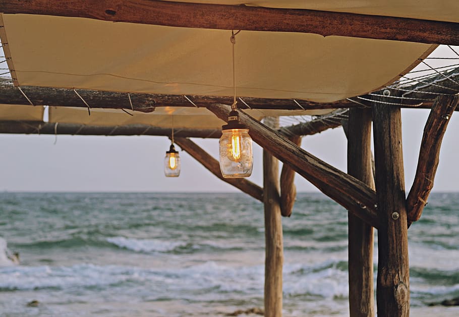 Bulp, brown wooden canopy tent, sea, ocean, light, lantern, bulb HD wallpaper