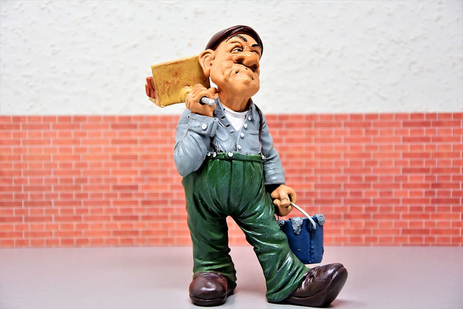 man holding bucket and mop figurine on gray surface, construction workers HD wallpaper