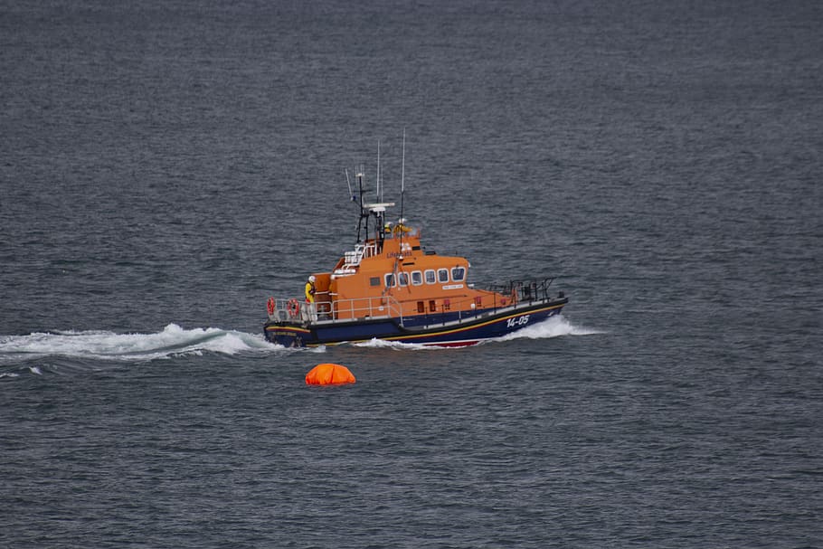 bray, wicklow, ireland, airshow, boat, lifeboat, search, rescue