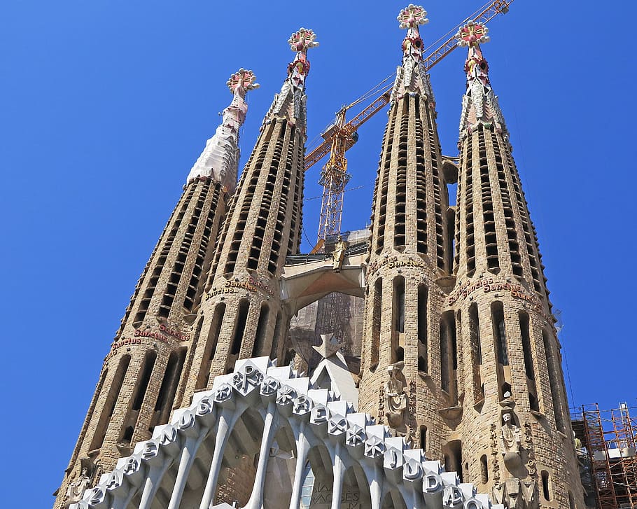 HD wallpaper: brown concrete cathedral, Barcelona, Cathedral, Cathedral ...