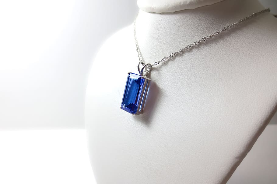 silver necklace with blue gemstone pendant, tanzanite, tanzania