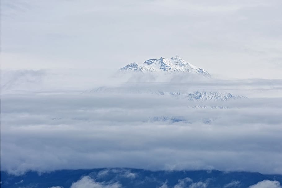 Mountains of Kamchatka (Russia), Mount Everest, cloud, peak, snow covered HD wallpaper