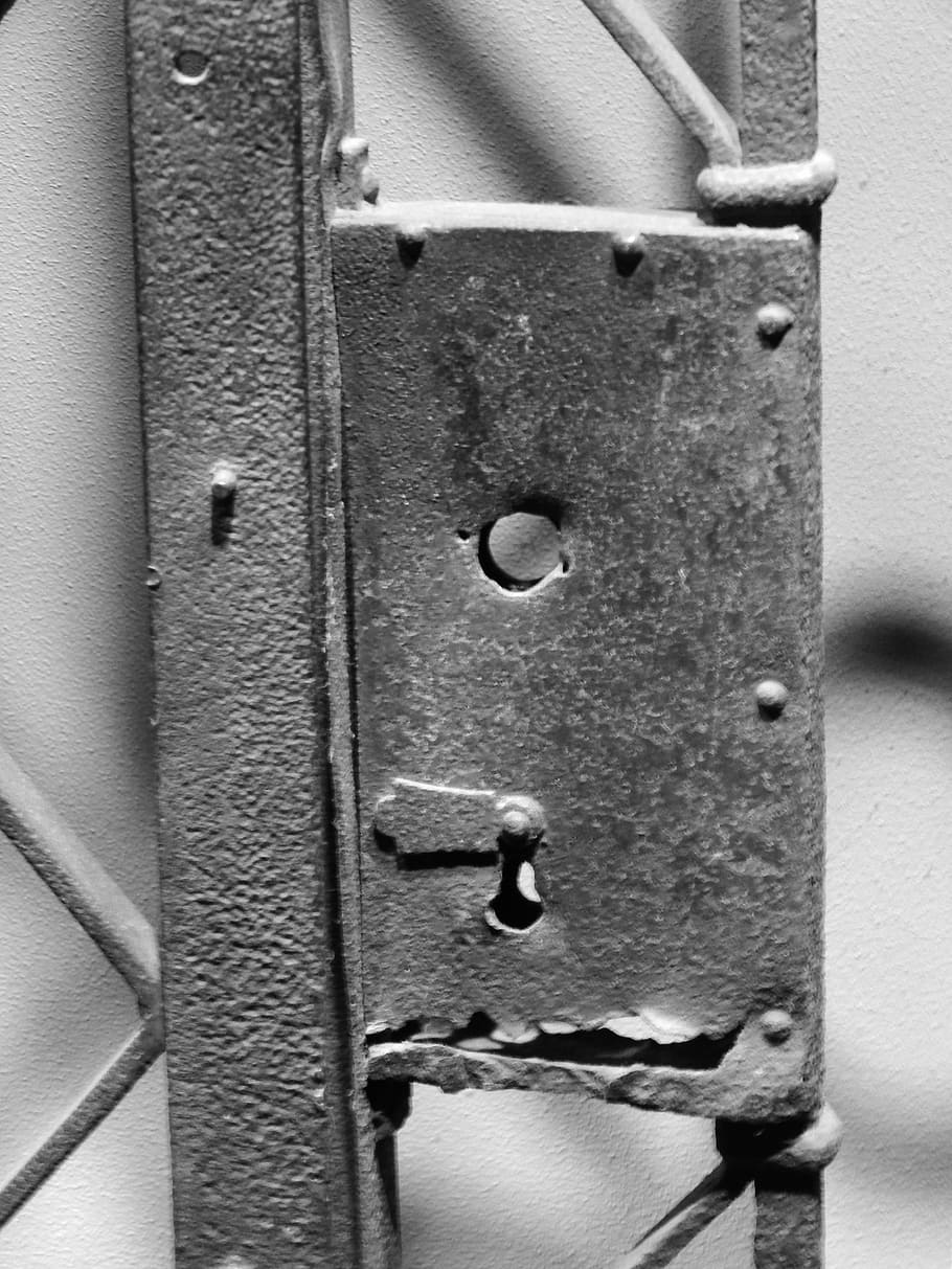 lock, gate, metal, closed, forbidden, secure, close-up, no people HD wallpaper