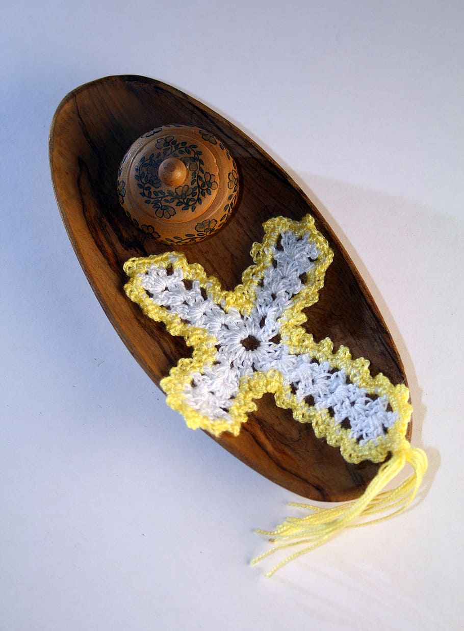 Cross, Bookmark, Crochet, handwork, white, yellow, wood, studio shot HD wallpaper