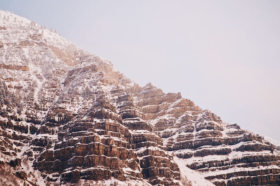 landscape photo of a mountain, brown and gray rock formation HD wallpaper