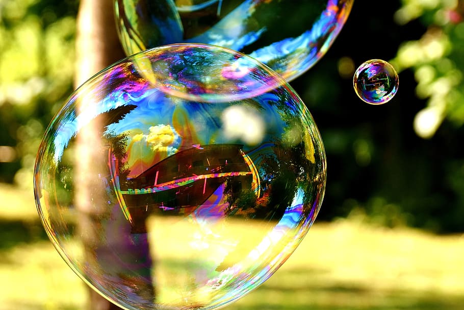 Soap Bubbles, Huge, large, make soap bubbles, wabbelig, iridescent HD wallpaper