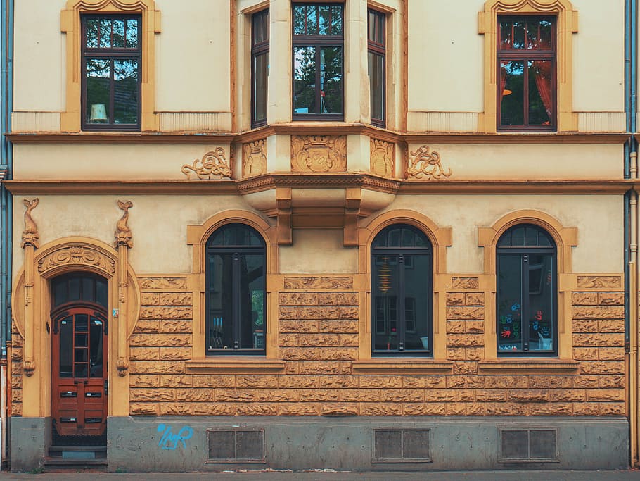 brown concrete building, architecture, infrastructure, door HD wallpaper