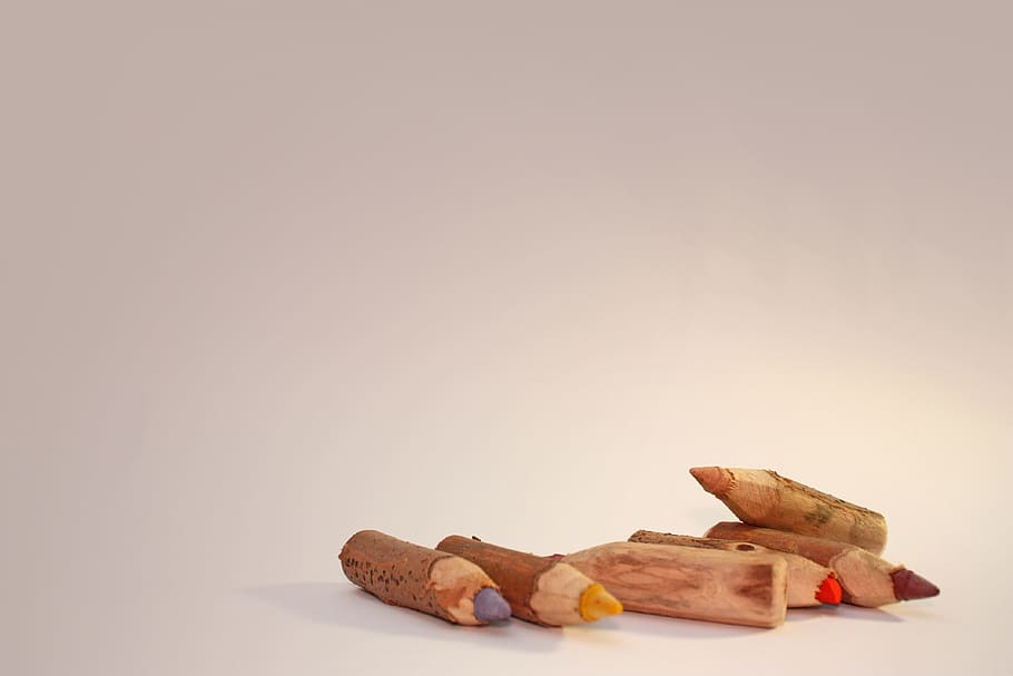 minimalist photography of colored pencils, six coloring pencils, HD wallpaper