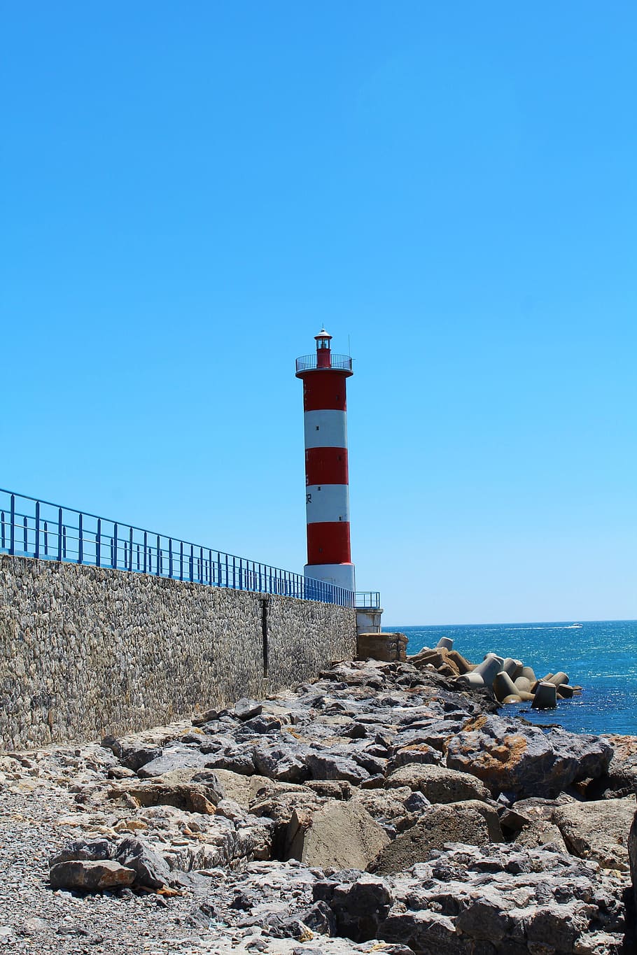 Lighthouse, Red, Sea, Dam, red lighthouse, reefs, electric headlight HD wallpaper