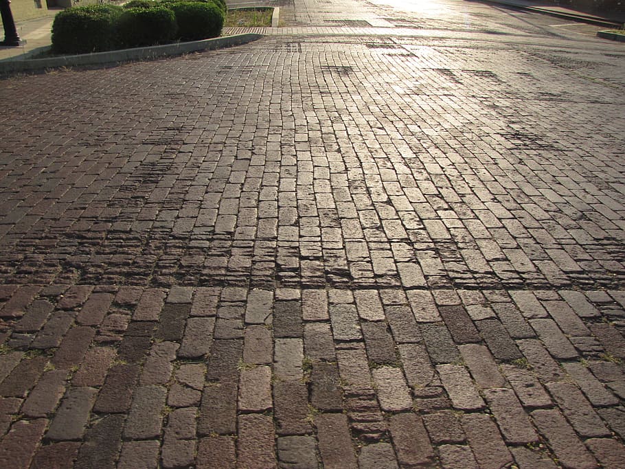 brown concrete brick pathway, old, road, shadow, red, street HD wallpaper