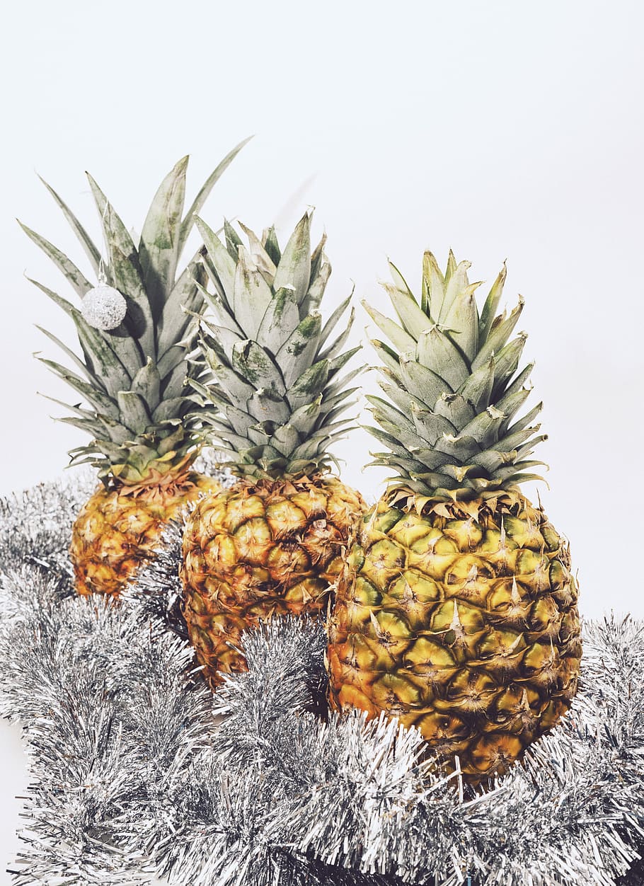 three yellow pineapple fruits, three ripe pineapples, pineapple display HD wallpaper