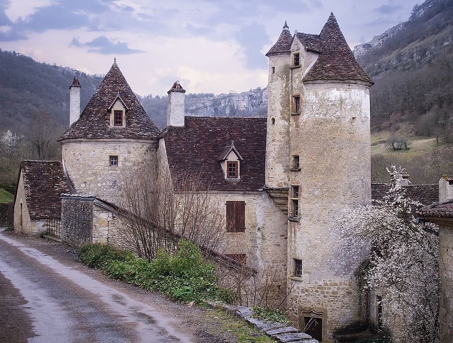 white and beige concrete tower, mansion, castle, medieval, architecture HD wallpaper
