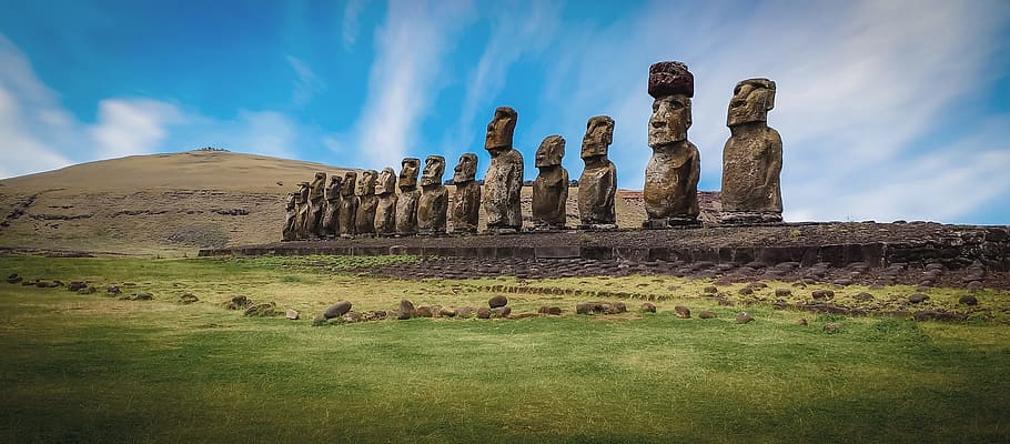 gray concrete statues during daytime, Moai, rapa nui, rapanui