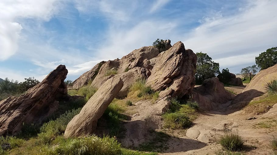 photographed of brown rocky hills, vazquez rocks, nature, california, HD wallpaper