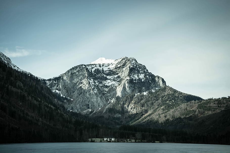 snow-covered mountain near body of water, photo of mountain near body of water HD wallpaper