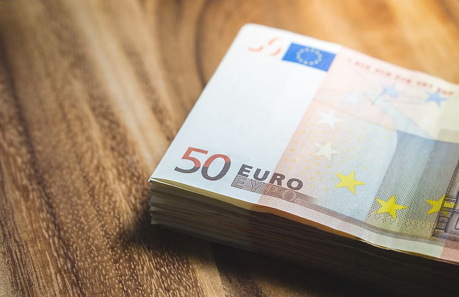 50 Euro banknotes on brown wooden surface, Money, Cash, Stack, HD wallpaper