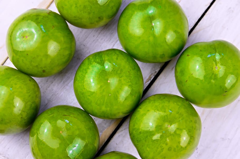 Plum, Fruit, Sad, green, fruit growing, healthy, fresh, healthy food HD wallpaper