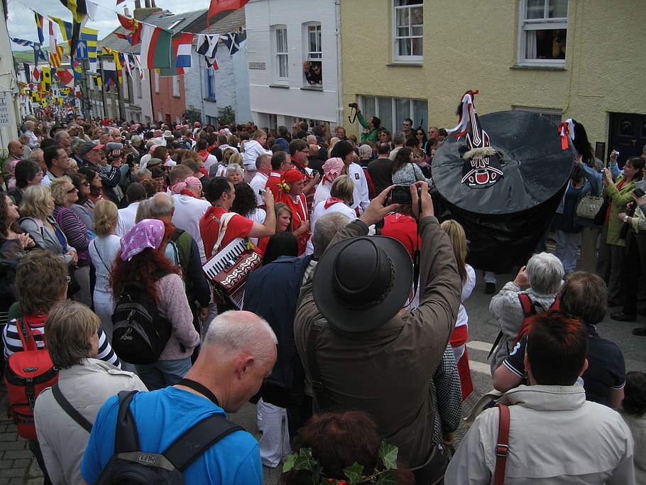padstow, may day, old 'oss, red 'oss, dance, tradition, real people, HD wallpaper
