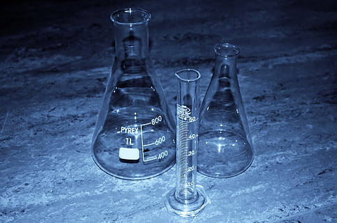 two clear glass beakers, analysis, analyze, biology, biotechnology HD wallpaper