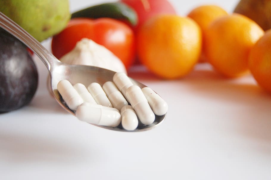 white capsules on spoon, health, cure, vitamins, tablets, the disease, HD wallpaper