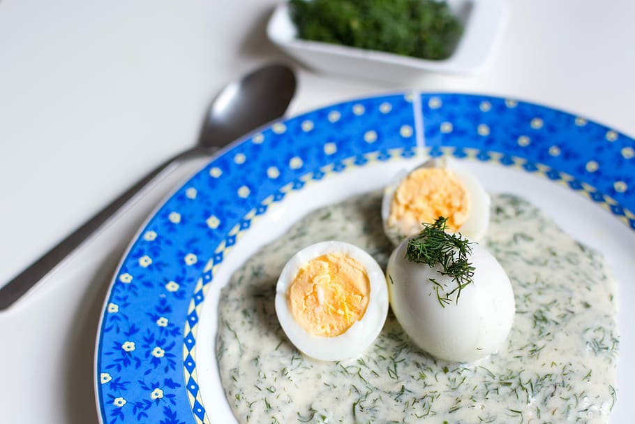 Traditional Czech dill gravy with eggs, white background, food HD wallpaper