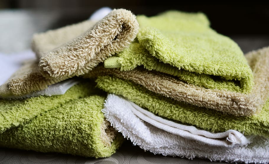 green and white towel lot, washing gloves, washcloth, terry, soft, HD wallpaper