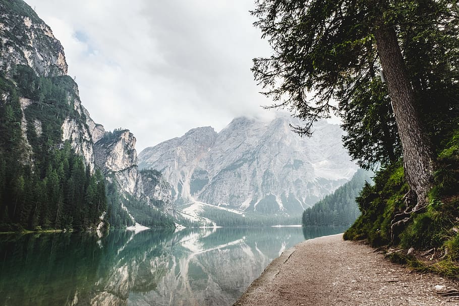 mountain, valley, trees, landscape, nature, plants, lake water HD wallpaper