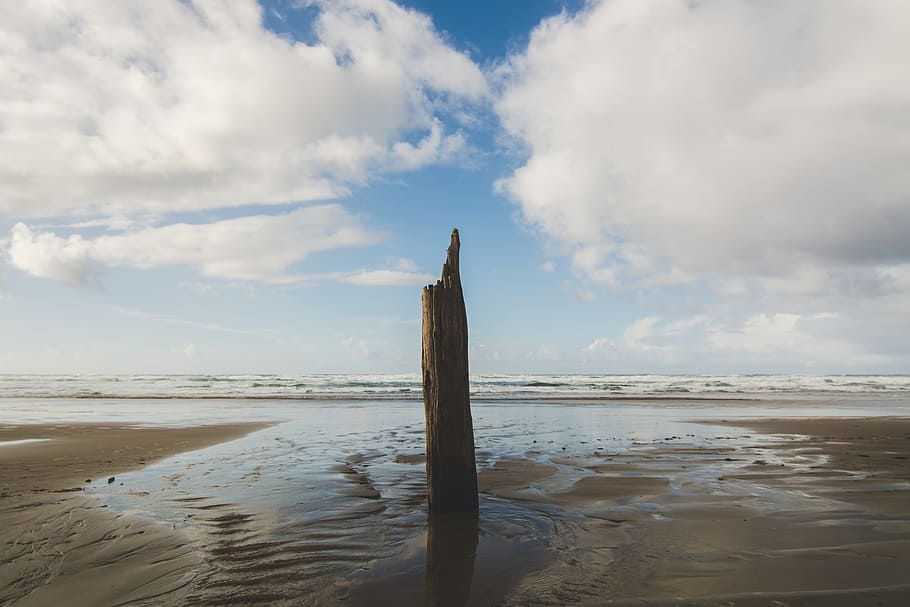 wood, post, beach, sand, shore, water, ocean, sea, sky, clouds HD wallpaper