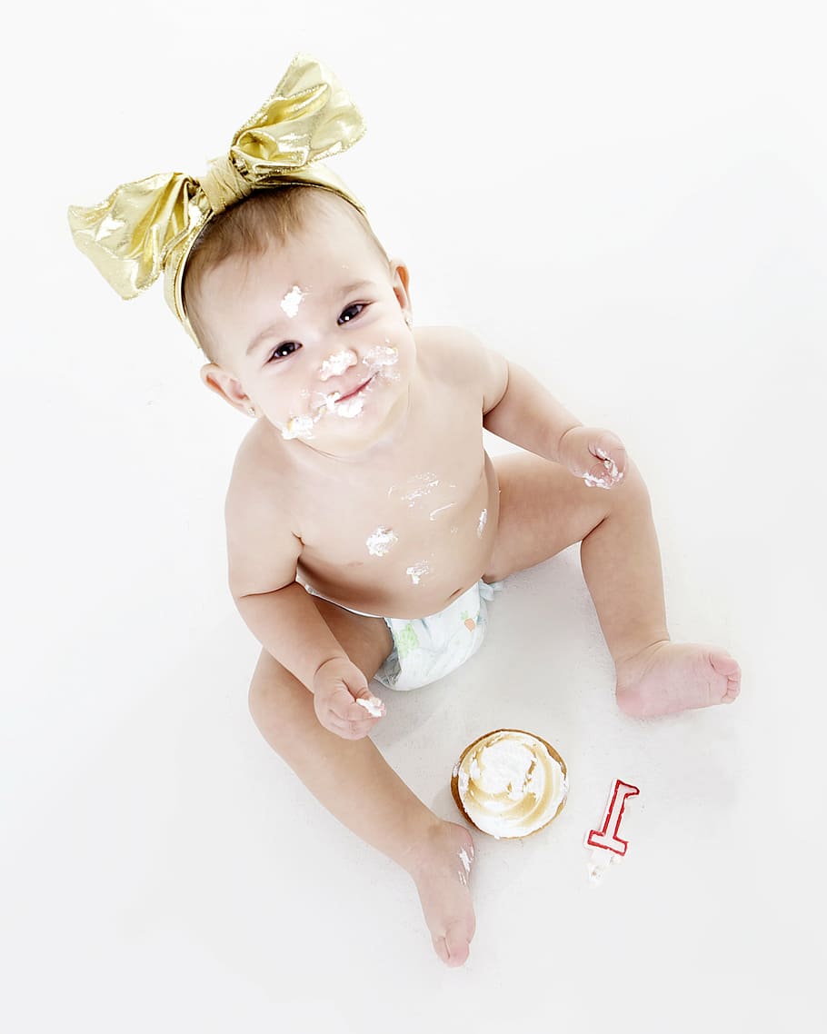 baby with cream on his face, bebe, pie, cake, meringue, child HD wallpaper